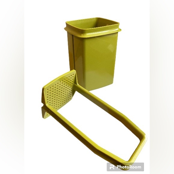 VTG Tupperware Pickle Container - Picture 5 of 5